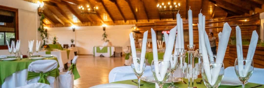 Salón de eventos de Riojana montado para una celebración